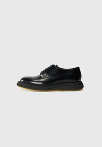 DERBY - Šnurovačky - black