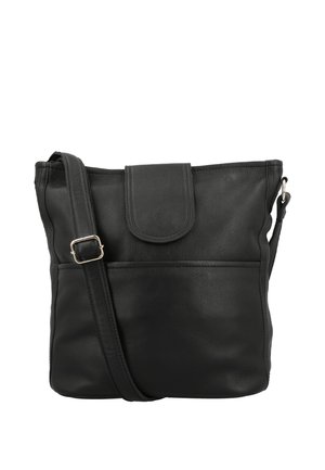 Musta nahkainen olkalaukku, jossa säädettävä olkahihna, etutasku ja läpällinen suljenta valkoista taustaa vasten.