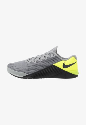 Nike Performance Training shoe - grey