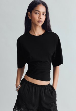 Stradivarius, SHORT KIMONO SLEEVE T-SHIRT - T-shirt basique - black