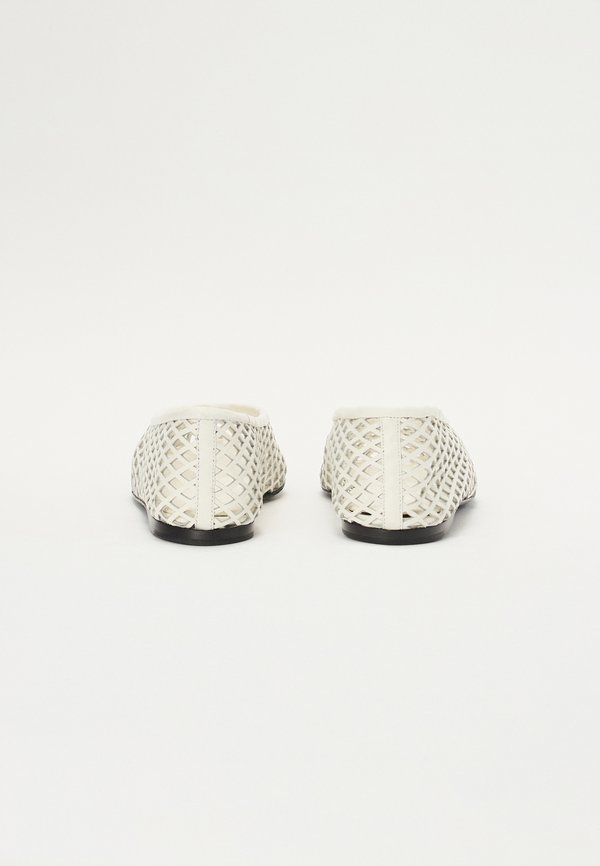 TEE PERFORATED BALLERINA FLATS - Ballet pumps - ivory3