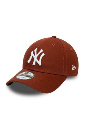 New Era, NEW YORK YANKEES MLB 9FORTY BASECAP VERSTELLBAR BASEBALL KAPPE LEAGUE ESSENTIAL BRAUN - Cap - braun