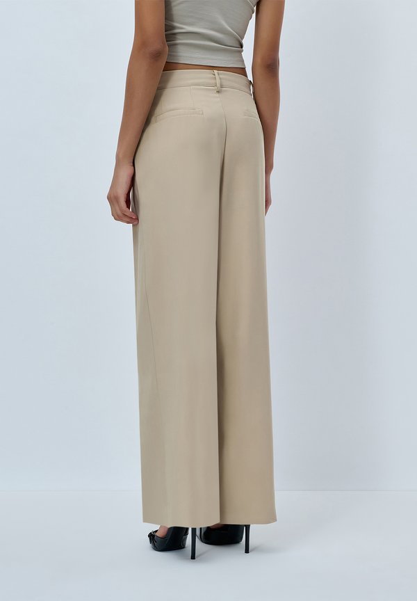 STUDIO ELIN PANTS - Trousers - beige3