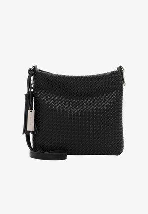Bolso bandolera de cuero negro con textura tejida, correa ajustable, detalle de borla y herrajes de tono plateado.