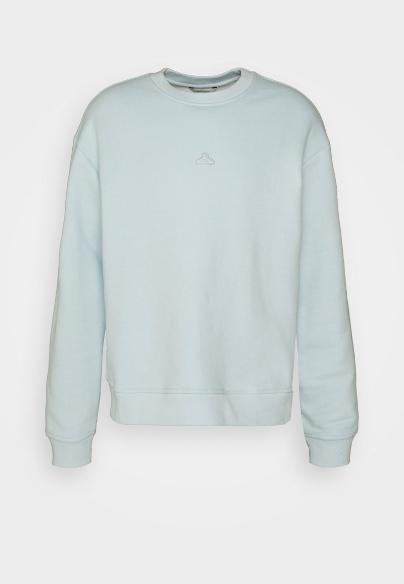 light blue nike crewneck sweatshirt