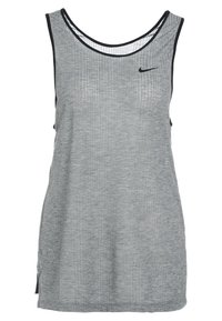 Grijze sporttanktop met een gestructureerde stof, ronde hals en zwarte afwerking. Heeft een klein zwart logo aan de voorkant.