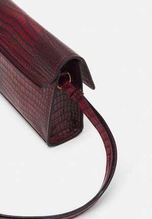 Tamaris, Sac bandoulière - dark red