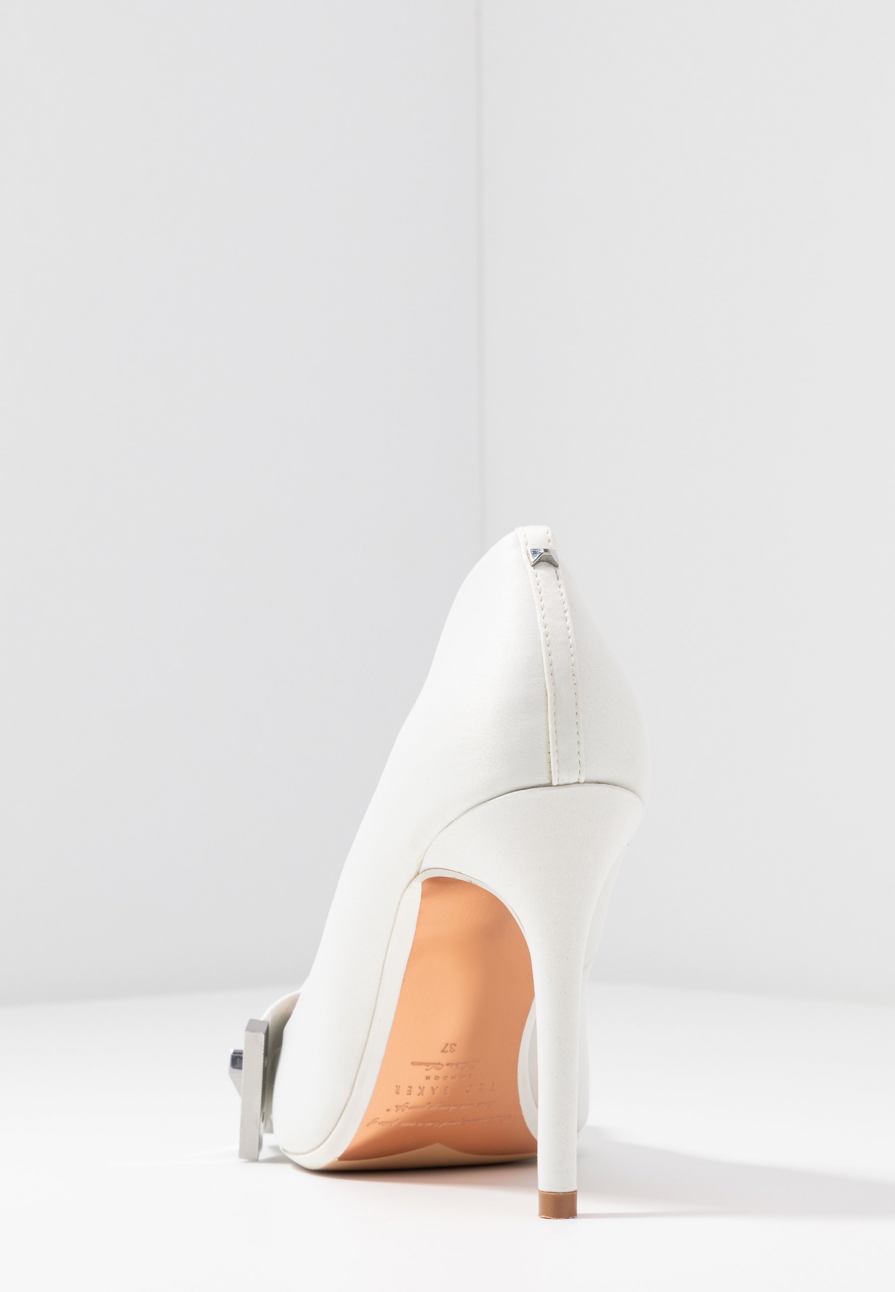 ted baker white pumps