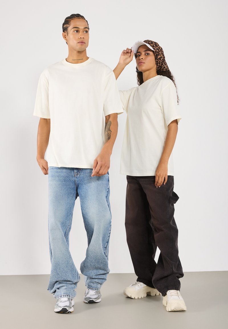 YOURTURN - UNISEX 2 PACK - Basic T-shirt - egret/forged iron, Enlarge