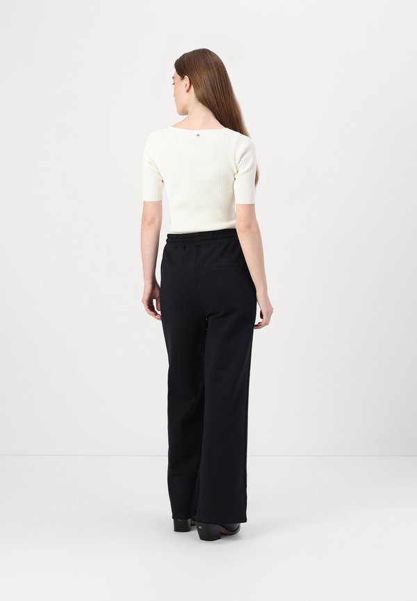 WIDE LEG SWEATPANTS - Tracksuit bottoms3