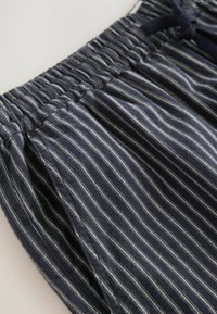 Thumbnail Image 8
