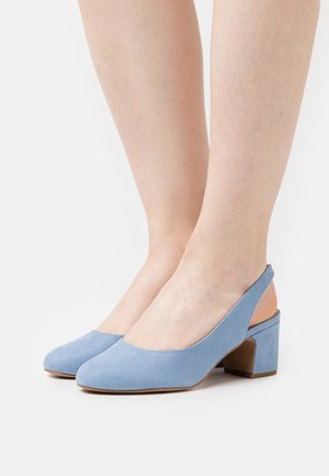 Pumps - light blue