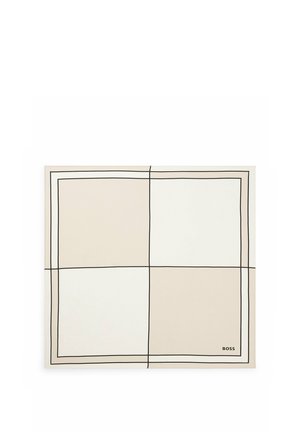 Kvadratisk tørklæde opdelt i fire beige og off-white sektioner med tynde sorte gitterlinjer og et lille "BOSS" logo i nederste højre hjørne.