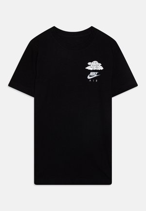 Czarny t-shirt z krótkim rękawem z białym logo Nike Air i uśmiechniętą chmurką na lewej piersi.