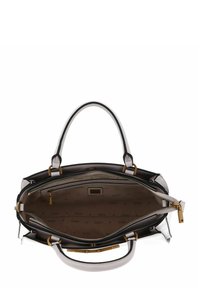Borsa in bianco e nero con esterno in pelle liscia, hardware dorato, due manici e una chiusura con zip, che rivela un interno beige con un motivo logo.
