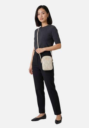 Gian Marco Venturi, GIAN MARCO VENTURI CROSSBODY BAG - Sac bandoulière - beige