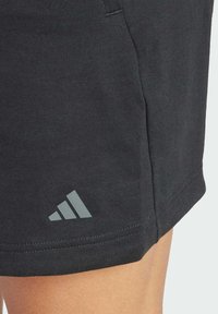 adidas Performance YOGA - Pantalón corto de deporte - black