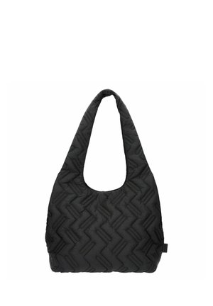 Schwarze gesteppte Stoff-Schultertasche mit Zickzack-Steppmuster und einem breiten Träger, der sich von den oberen Kanten aus erstreckt, um einen Schlaufenhenkel zu bilden.