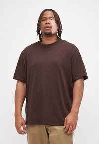 YOURTURN UNISEX - Základné tričko - dark brown