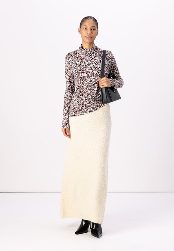 NAVA - Long sleeved top3