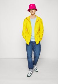 Rains JACKET UNISEX - Parca - yellow