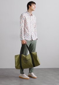 R. M. WILLIAMS DITTY BAG - Sac week-end - light olive