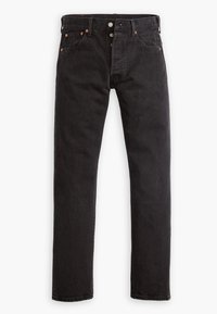 Jean noir à coupe droite avec un design à cinq poches, fermeture par bouton et fermeture éclair, et des détails de rivets en cuivre aux poches.