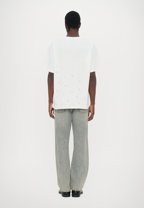 KPLUS EKCESS TEE - Print T-shirt3