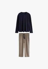 Unselected, navy blue neutral