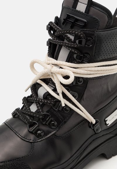 Filling Pieces MOUNTAIN BOOT ZION UNISEX - Členkové šnurovacie čižmy - black