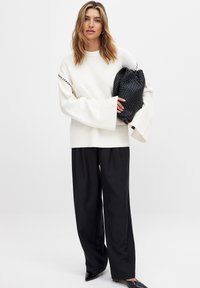 NA-KD Maglione - offwhite