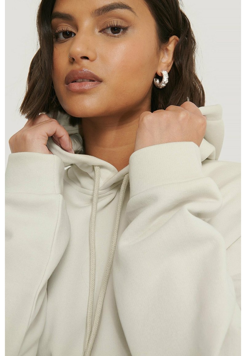 Damen Sweatshirts | NA-KD ORGANISCH Kapuzenpullover dusty light beige/weiß - TP35015 Damen Sweatshirts | NA-KD ORGANISCH Kapuzenpullover dusty light beige/weiß - TP35015