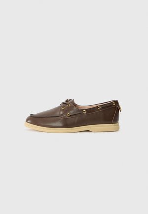 CRUISE - Boat shoes - brunette