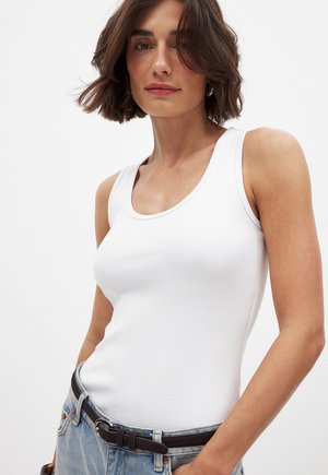 NA-KD SCOOP NECK - Top - white