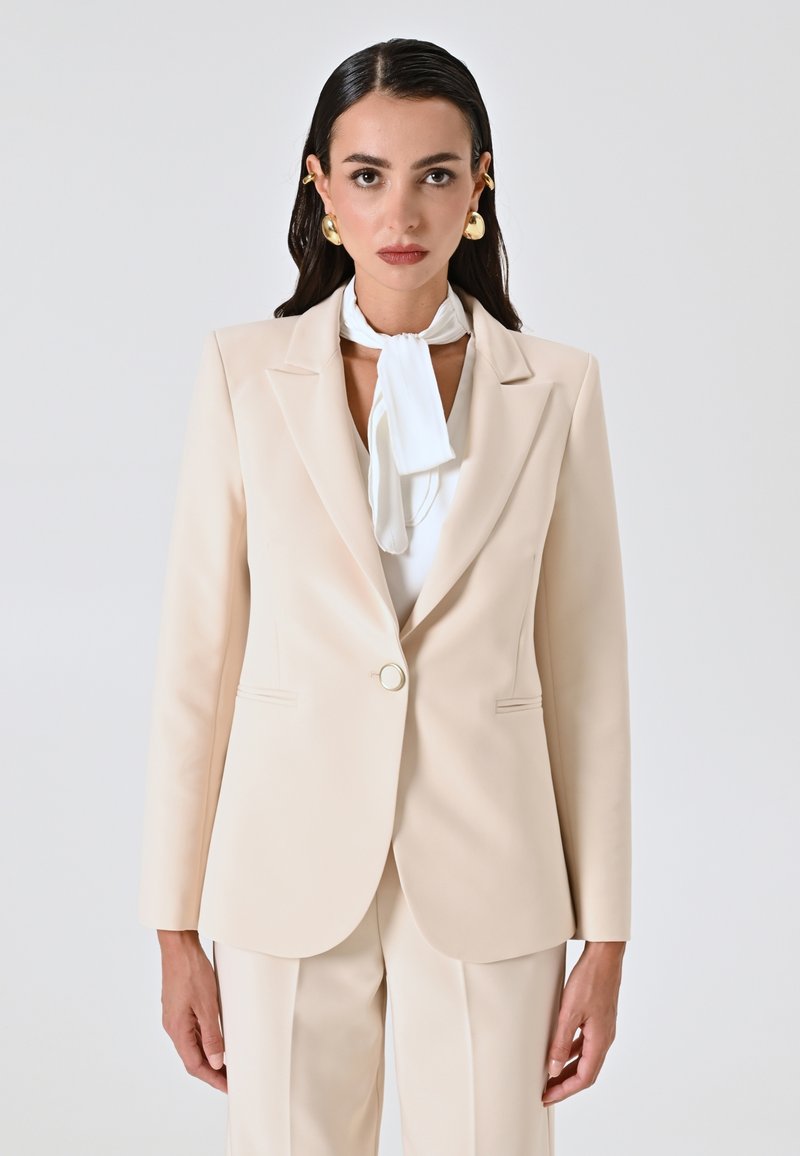 Rinascimento Blazer - beige