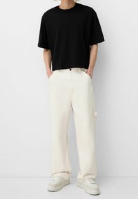 Bershka Jeans relaxed fit - white