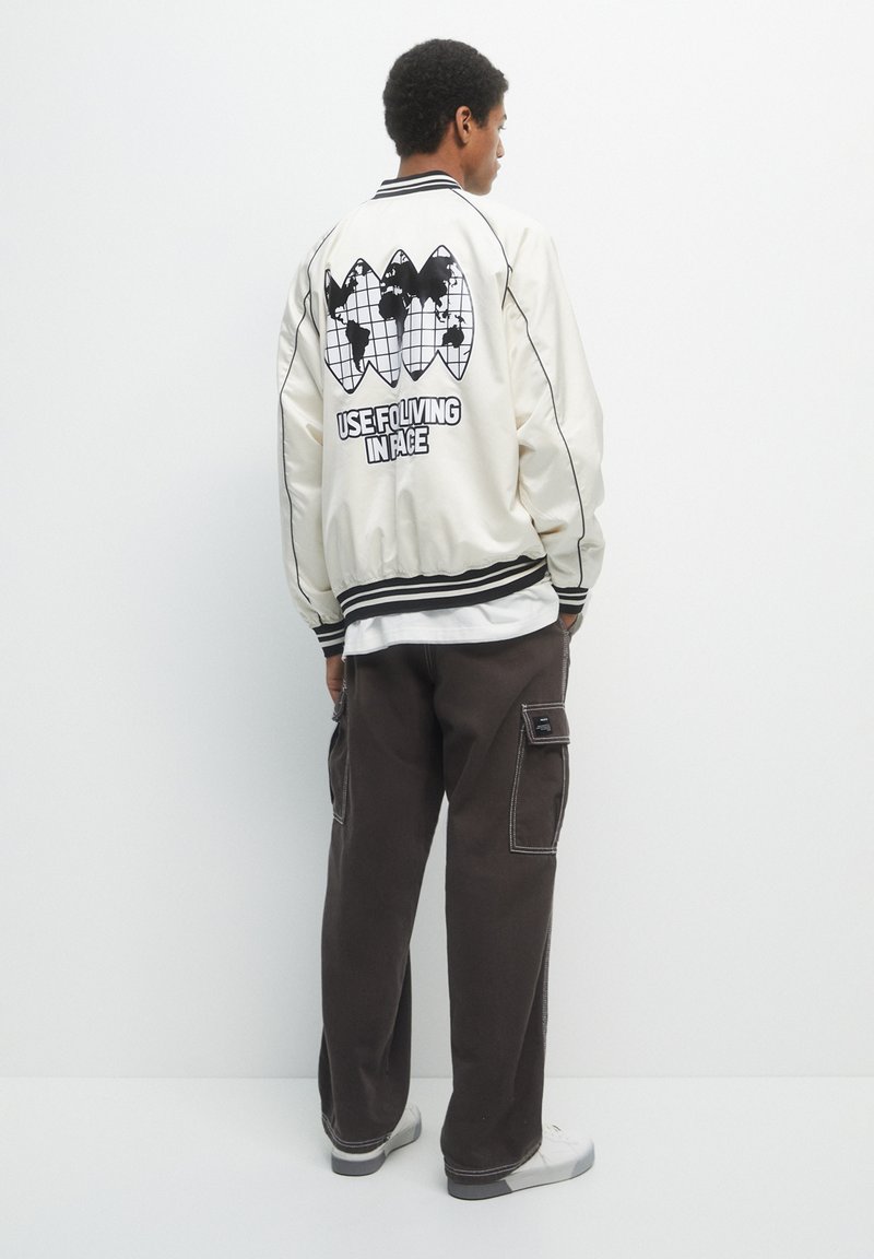 PULL&BEAR VARSITY Bomber Jacket white Zalando.ie