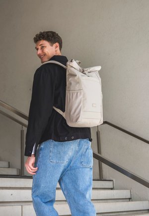 NO 2 - Rucksack - sand