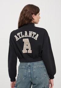 Terranova CROP A COLLO ALTO CON HALF ZIP E STAMPA COLLEGE - Felpa - nero