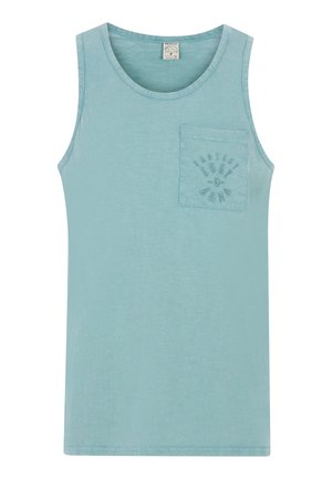 Šviesiai mėlynas tankų viršus, pagamintas iš minkštos medžiagos. Kairėje krūtinės pusėje yra kišenė su iškilmingu tekstu. Apvalus iškirpimas ir be rankovių dizainas.