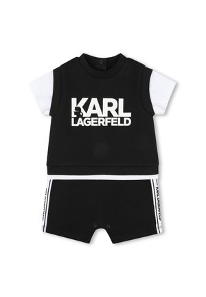 Zwart tweedelig babyoutfit met een kortmouwtop met witte accenten en een gedurfde "KARL LAGERFELD" logo, gecombineerd met bijpassende shorts.