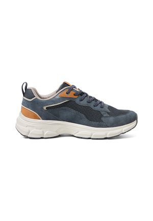 Baskets homme en mesh bleu foncé et daim avec accents marron, semelle épaisse blanche et fermeture lacets.