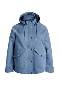 Giacca impermeabile azzurro chiaro con cappuccio, dotata di bottoni a scatto, due tasche frontali e cordini regolabili per una vestibilità aderente.