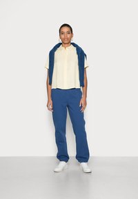 Samsøe Samsøe MINA SHIRT - Blusa com botões - double cream