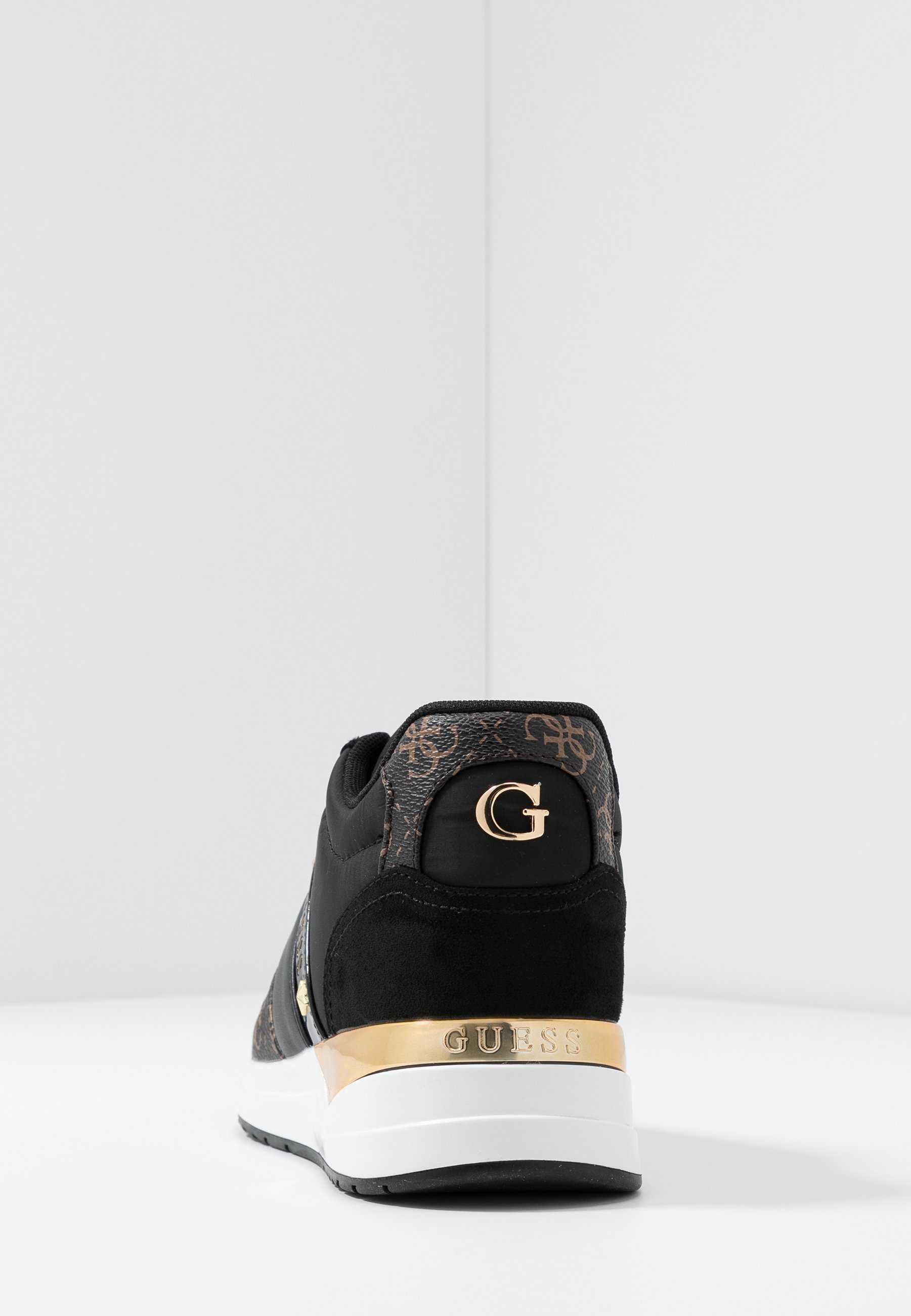 Guess Zapatillas - black/negro - Zalando.es