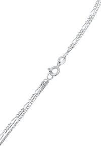 Collier à double chaîne en argent avec un fermoir à ressort marqué "925" sur fond blanc, montrant des maillons détaillés et un connecteur.