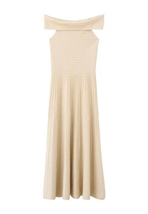 Vestito midi beige senza maniche in maglia a coste con scollo a spalla scoperta e corpetto aderente che si apre in una gonna plissettata.