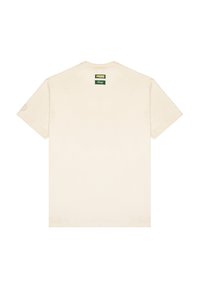 Crèmekleurig katoenen t-shirt met een ronde hals en korte mouwen. Bevat groene logolabels op de achterkant van de halslijn en de linkermouw. Soepele textuur.