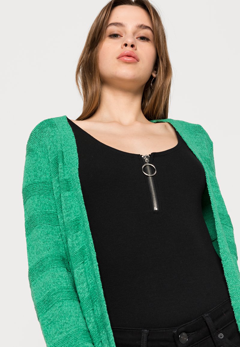 Damen Strickjacken | Vero Moda VMMARLON OPEN LONG CARDIGAN Strickjacke holly green/grün - FE33786 Damen Strickjacken | Vero Moda VMMARLON OPEN LONG CARDIGAN Strickjacke holly green/grün - FE33786