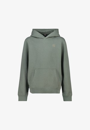 Sweatshirt à capuche en tissu vert atténué, doté d'une poche kangourou, de poignets et d'un ourlet côtelés, et d'un petit logo sur la poitrine.